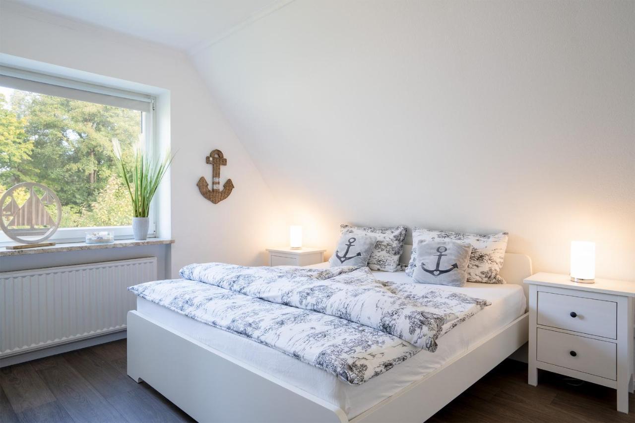 Miba Mare Ferienwohnung "Sol" Scharbeutz Luaran gambar